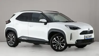 Used Toyota Yaris Cross Design 116 HP (85 kW) 2023 White SUV