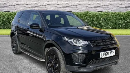 Begagnad Land Rover Discovery Sport Landmark 180 HK (132 kW) 2019 Svart SUV