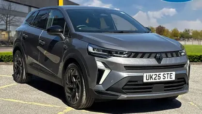 Usado Renault Symbioz Techno Esprit Alpine 143 HP (105 kW) 2025 Cinzento SUV