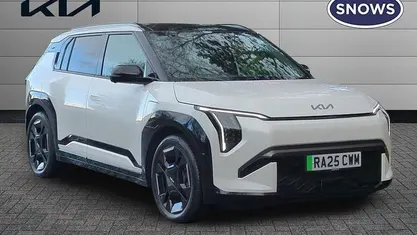 Used 2025 Kia EV3 GT-Line S SUV | £35,362 (Fair price)