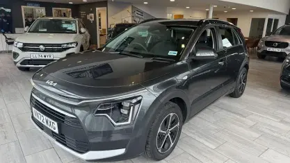 Gebraucht Kia Niro 141 PS (103 kW) 2023 SUV