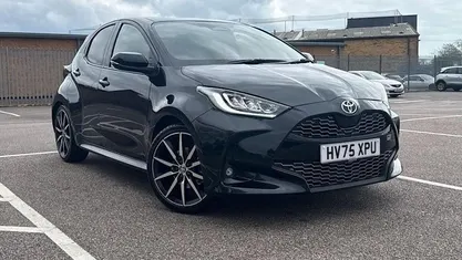 Used Toyota Yaris Hybrid Sport 131 HP (96 kW) 2025 Black Hatchback