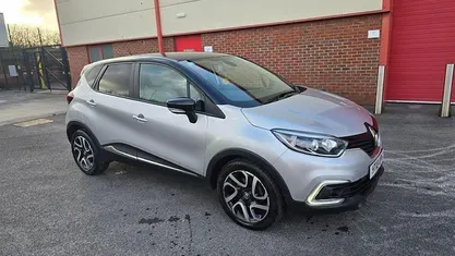 Used Renault Captur Iconic 90 HP (66 kW) 2018 SUV