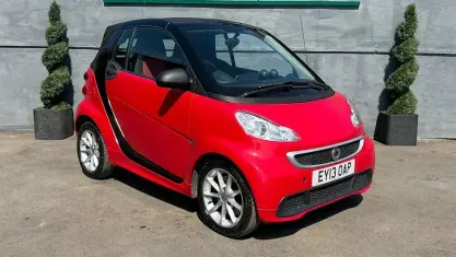 Used Smart ForTwo Cabrio Passion 71 HP (52 kW) 2013 Red Cabriolet