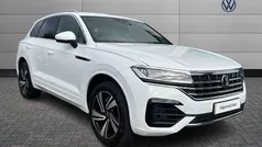 White Used 2022 VW Touareg R-line SUV | £37,990 (Fair price)