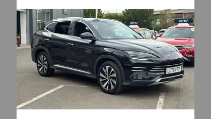 Used BYD Seal U Comfort 218 HP (160 kW) 2025 Black SUV