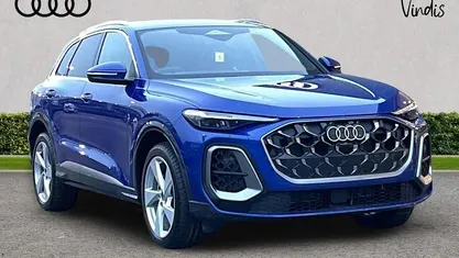 Used 2025 Audi Q5 S-Line SUV | £54,554 (Fair price)