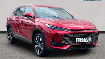 Begagnad MG HS Trophy 169 HK (124 kW) 2024 Röd SUV
