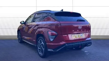 Gebraucht Hyundai Kona N Line 120 PS (88 kW) 2024 Rot SUV
