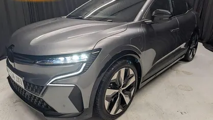 Grey Used 2024 Renault Megane E-Tech Komfort Hatchback | £21,000 (Fair price)