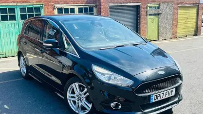 Used Ford S-MAX Sport 179 HP (131 kW) 2017 Black MPV