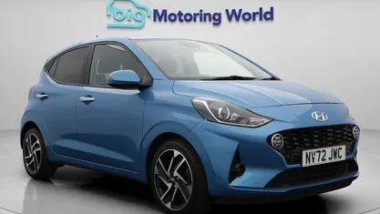 Used Hyundai i10 Premium 67 HP (49 kW) 2023 Turquoise Hatchback