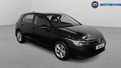 Used VW Golf VIII Life 150 HP (110 kW) 2024 Hatchback