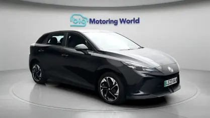 Used MG MG4 EV SE 319 kW (435 HP) 2023 Black Hatchback