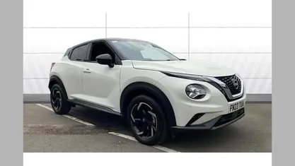 Usado Nissan Juke N-Connecta 114 HP (83 kW) 2023 Branco SUV
