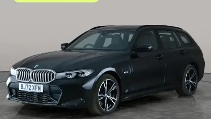 Usado BMW 330e M Sport 292 CV (214 kW) 2023 Negro Familiar
