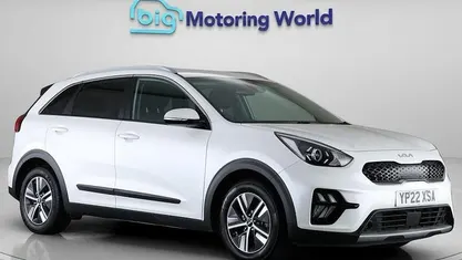 Used Kia Niro 141 HP (103 kW) 2022 White SUV