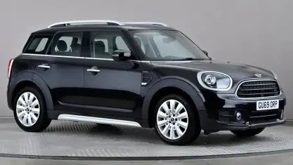Used Mini Cooper Countryman Classic 136 HP (100 kW) 2019 Black SUV