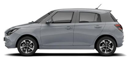 Używany Suzuki Swift 82 KM (60 kW) 2025 Srebrny Hatchback