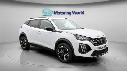 Usado Peugeot 2008 Allure 131 HP (96 kW) 2024 Branco SUV