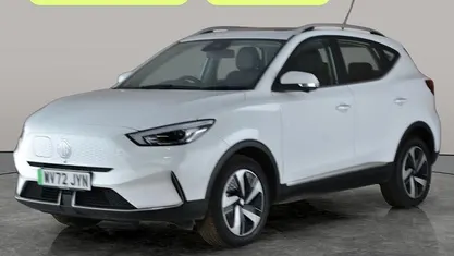 Used MG ZS Trophy 130 kW (177 HP) 2023 White Hatchback