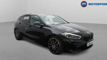 Używany BMW 118 M Sport 136 KM (100 kW) 2024 Czarny Hatchback