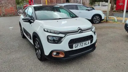 Used Citroën C3 PureTech 83 HP (61 kW) 2022 White Hatchback