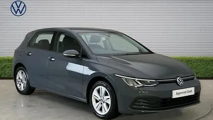 Used VW Golf VIII Life 150 HP (110 kW) 2023 Hatchback