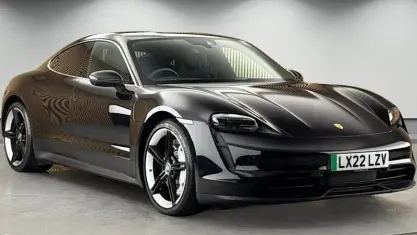 Używany Porsche Taycan Performance Package 419 kW (571 KM) 2022 Czarny Sedan/Limuzyna