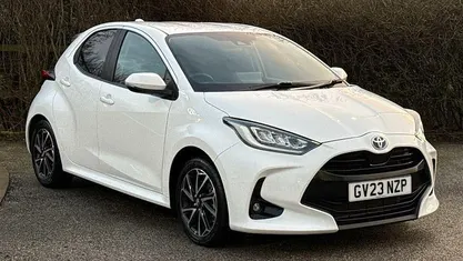 Used Toyota Yaris Hybrid Design 116 HP (85 kW) 2025 Hatchback