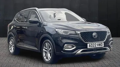 Black Used 2022 MG HS Exclusive SUV | £13,495 (Fair price)