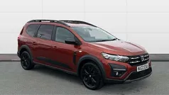 Terracotta bronze metallic Used 2022 Dacia Jogger Extreme MPV | £13,990 (Fair price)