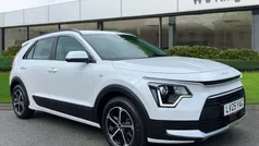 White pearl New 2025 Kia Niro 2 SUV | £23,995 (Fair price)