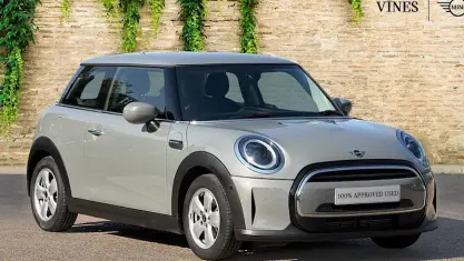 Used Mini ONE Classic 102 HP (75 kW) 2022 Grey Hatchback