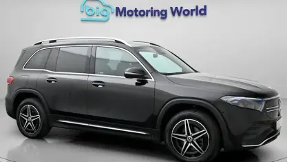 Begagnad Mercedes EQB300 AMG line 167 kW (228 HK) 2023 Svart SUV