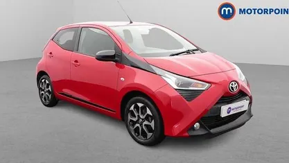 Used Toyota Aygo Trend 72 HP (52 kW) 2020 Red Hatchback