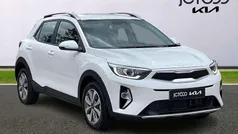 White New 2024 Kia Stonic 2 SUV | £18,276 (Good price)