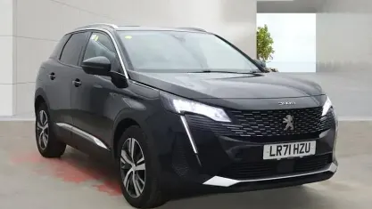 Used Peugeot 3008 Allure Premium 131 HP (96 kW) 2021 Black SUV