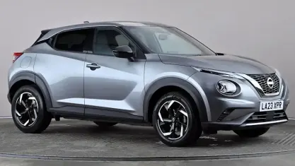 Used Nissan Juke N-Connecta 114 HP (83 kW) 2023 Grey SUV