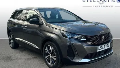 Used Peugeot 5008 Allure+ 131 HP (96 kW) 2023 Grey SUV