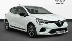 White Used 2023 Renault Clio V Evolution Hatchback | £13,800 (Good price)