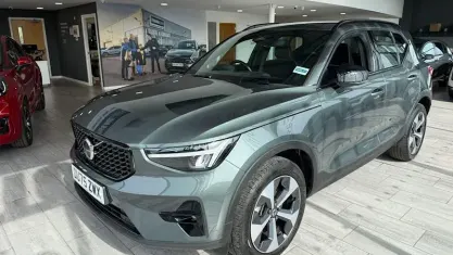 Usado Volvo XC40 Plus 197 CV (144 kW) 2026 SUV