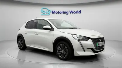 White Used 2020 Peugeot e-208 Allure Hatchback | £9,700 (Fair price)