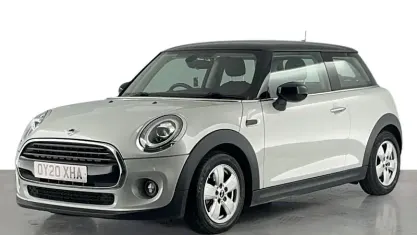 Usado Mini Cooper Classic 136 HP (100 kW) 2020 Prateado Citadino
