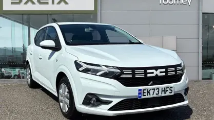 Used Dacia Sandero Expression 91 HP (66 kW) 2023 White Hatchback