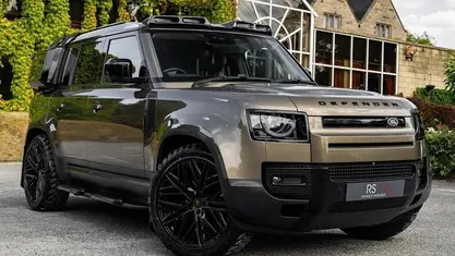 Used Land Rover Defender First Edition 250 HP (183 kW) 2021 Estate