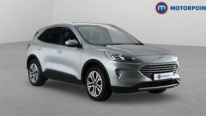 Begagnad Ford Kuga Titanium 150 HK (110 kW) 2023 Silver SUV