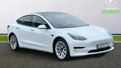 Used Tesla Model 3 RWD 235 kW (320 HP) 2022 White Sedan