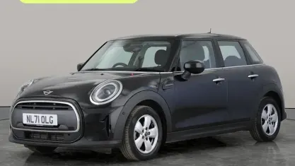 Used Mini Cooper Classic 136 HP (100 kW) 2022 Black Hatchback