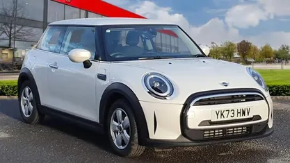 Used 2022 Mini Cooper Classic Hatchback | £17,999 (Fair price)